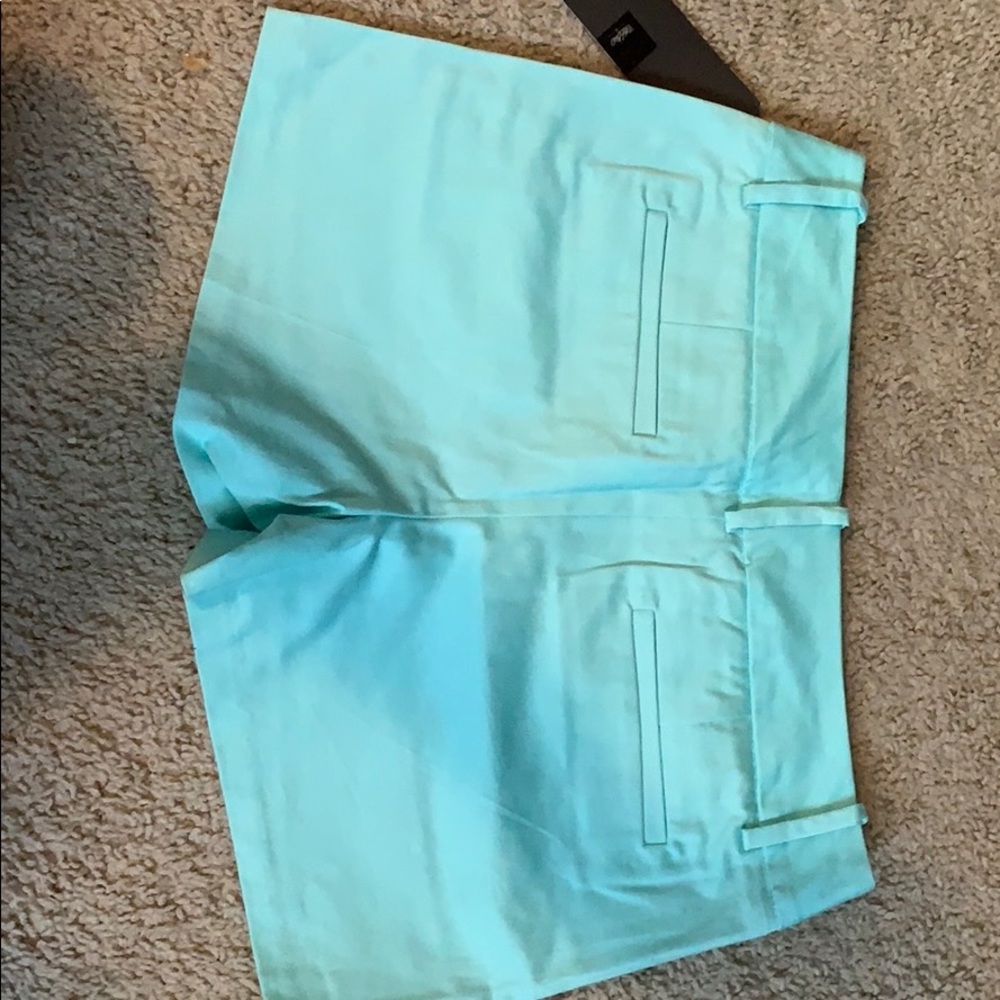 Shorts - Picture 3 of 3